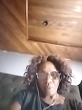 Snapshot of KINKYDOLL4U chatting on February 9, 2026, 9:24 pm KINKYDOLL4U online show from February 9, 2026, 9:24 pm