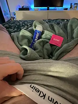 Thomascrtz online show from April 14, 2026, 9:20 pm