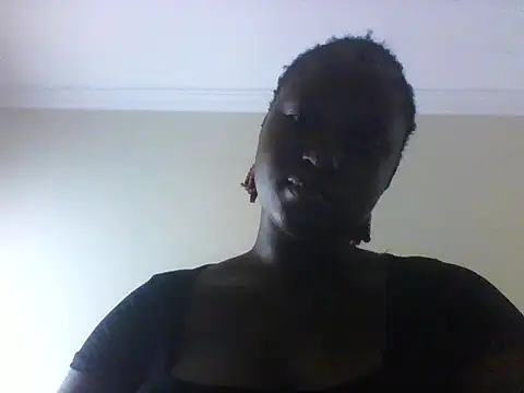 Snapshot of shyNia chatting on February 23, 2026, 12:50 pm shyNia online show from February 23, 2026, 12:50 pm