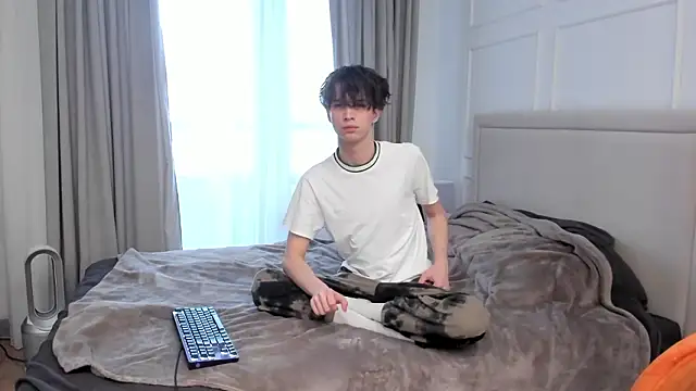 Ur NextDoor Boy online show from March 2, 2026, 7:15 am