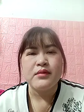 Snapshot of Kee-kimlee chatting on February 11, 2026, 4:12 am Kee-kimlee online show from February 11, 2026, 4:12 am