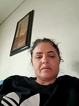 Snapshot of Sony28v chatting on April 16, 2026, 5:41 am Sony28v online show from April 16, 2026, 5:41 am