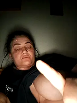 Snapshot of Sony28v chatting on April 10, 2026, 6:37 pm Sony28v online show from April 10, 2026, 6:37 pm