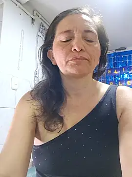 Alexamontiel  online show from March 15, 2026, 4:08 am