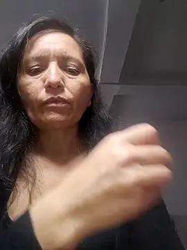 Snapshot of Alexamontiel_ chatting on February 11, 2026, 2:39 pm Alexamontiel online show from February 11, 2026, 2:39 pm