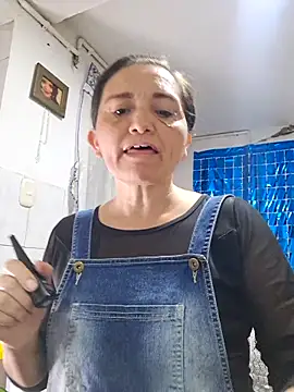 Snapshot of Alexamontiel_ chatting on March 1, 2026, 10:43 pm Alexamontiel online show from March 1, 2026, 10:43 pm