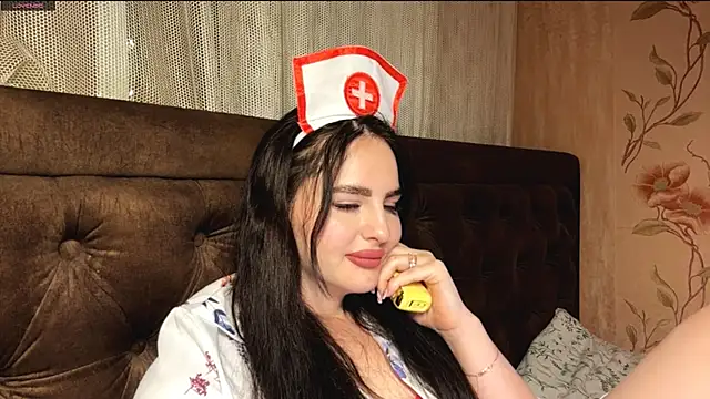 Snapshot of charmybae chatting on February 25, 2026, 4:07 pm charmybae online show from February 25, 2026, 4:07 pm