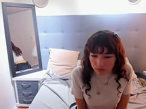 Snapshot of Lola_lopezx chatting on February 10, 2026, 8:41 pm Lola lopezx online show from February 10, 2026, 8:41 pm