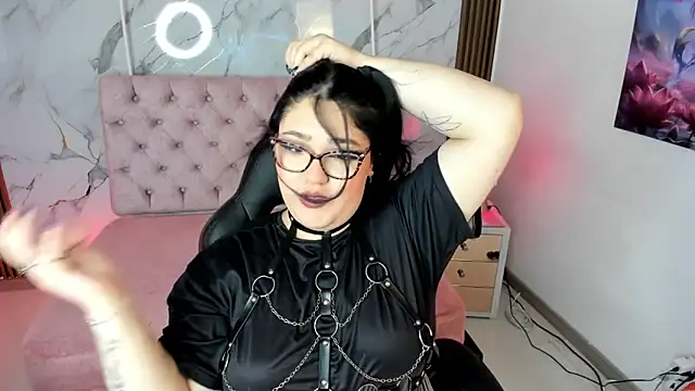 IvonyGarciia online show from March 18, 2026, 7:48 pm