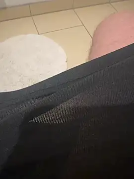 Snapshot of geilboy12 chatting on February 11, 2026, 7:03 pm geilboy12 online show from February 11, 2026, 7:03 pm