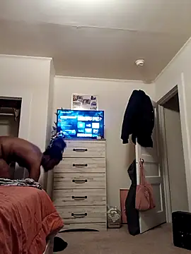 Snapshot of BBC4showw chatting on February 9, 2026, 10:52 pm BBC4showw online show from February 9, 2026, 10:52 pm