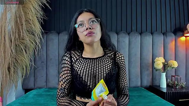 Snapshot of Lanadelrey_1 chatting on February 24, 2026, 12:17 pm Lanadelrey 1 online show from February 24, 2026, 12:17 pm