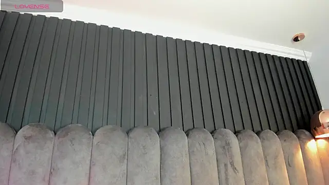 Lanadelrey 1 online show from April 7, 2026, 11:01 am