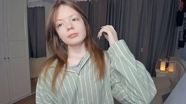 LavenderMitten online show from March 20, 2026, 6:47 am