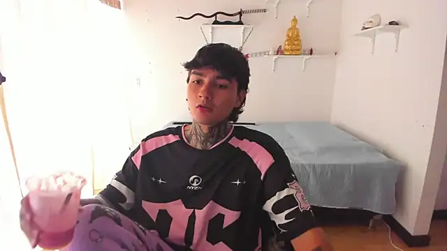 Snapshot of Your_Tao chatting on February 19, 2026, 8:06 pm Your Tao online show from February 19, 2026, 8:06 pm