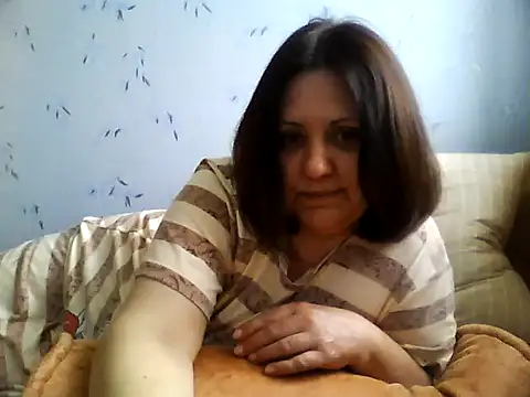 LockyCharm111 online show from April 22, 2026, 6:20 am