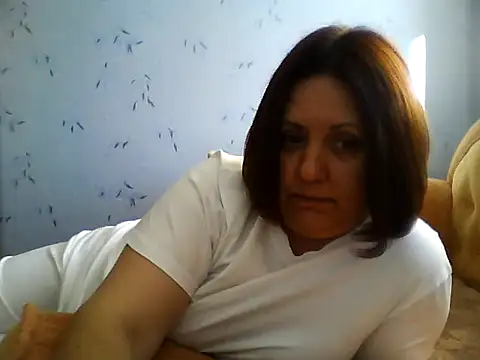 LockyCharm111 online show from July 26, 2026, 2:02 pm
