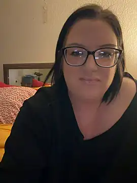 FreaksOffALeash3261 online show from May 22, 2026, 12:14 pm