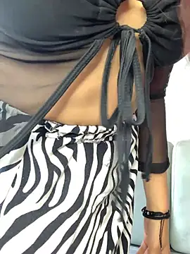 Snapshot of VelariaSoft chatting on March 3, 2026, 1:18 pm VelariaSoft online show from March 3, 2026, 1:18 pm