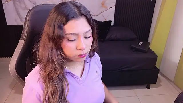 Snapshot of Sophie19__ chatting on February 28, 2026, 12:05 pm Sophie19 online show from February 28, 2026, 12:05 pm