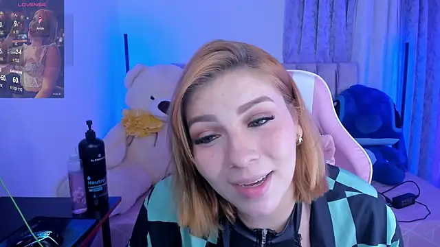alessia dolce online show from July 30, 2026, 3:27 am