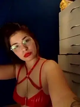 Snapshot of Luna33- chatting on February 18, 2026, 3:48 am Luna33- online show from February 18, 2026, 3:48 am