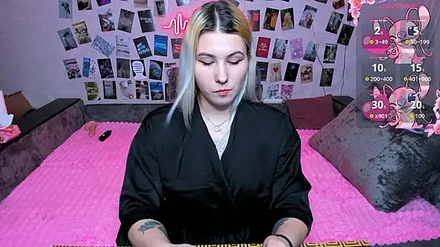 Snapshot of x_Ulya1cutex chatting on March 11, 2026, 5:07 pm x Ulya1cutex online show from March 11, 2026, 5:07 pm