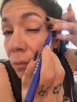 JeanneDuval8888 online show from March 30, 2026, 11:17 pm