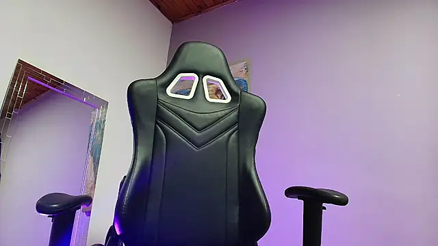 Noah-JONES online show from February 17, 2026, 3:37 am