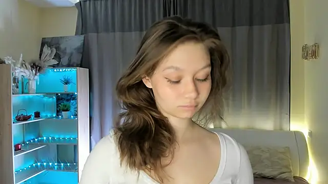 Snapshot of HolliBillig chatting on April 12, 2026, 7:06 pm HolliBillig online show from April 12, 2026, 7:06 pm