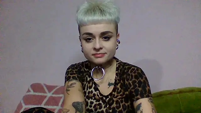 Snapshot of AlisaDear257 chatting on February 12, 2026, 7:46 pm AlisaDear257 online show from February 12, 2026, 7:46 pm