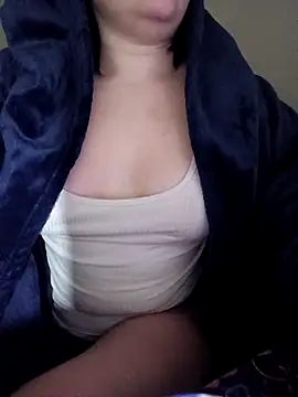 Snapshot of HornyCumBitch chatting on February 18, 2026, 1:58 am HornyCumBitch online show from February 18, 2026, 1:58 am