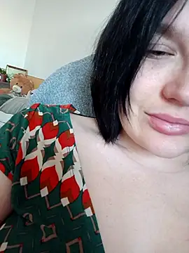 Snapshot of HornyCumBitch chatting on February 10, 2026, 1:10 pm HornyCumBitch online show from February 10, 2026, 1:10 pm