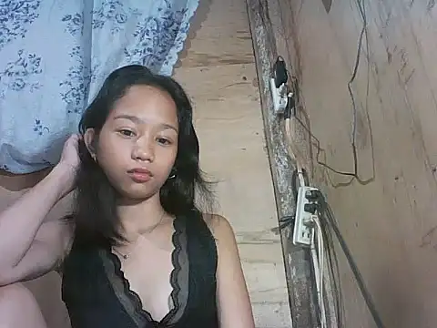 Snapshot of Asianpinay_Skinny1818 chatting on February 16, 2026, 9:34 pm Asianpinay Skinny1818 online show from February 16, 2026, 9:34 pm