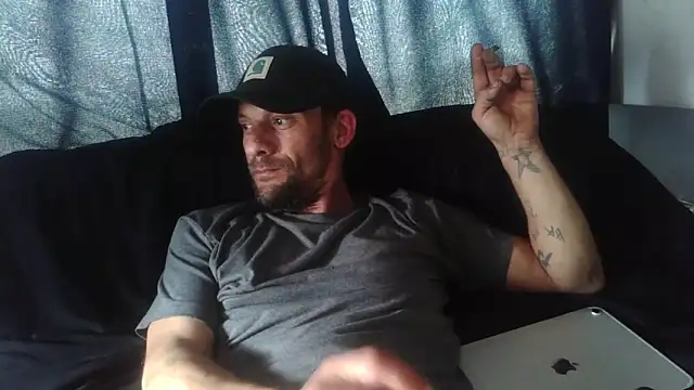 CharmedMoment62 online show from March 4, 2026, 5:42 pm