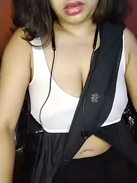 Hot-mohine online show from June 15, 2026, 3:44 pm