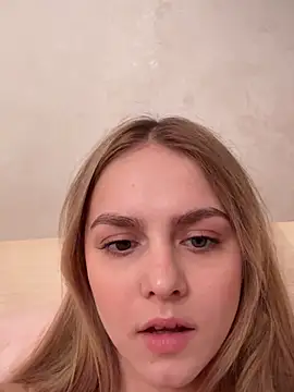 lillit vivit online show from February 19, 2026, 11:18 am