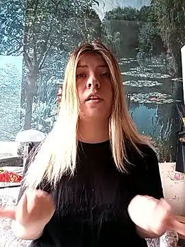 EvaTallor online show from April 20, 2026, 11:13 am