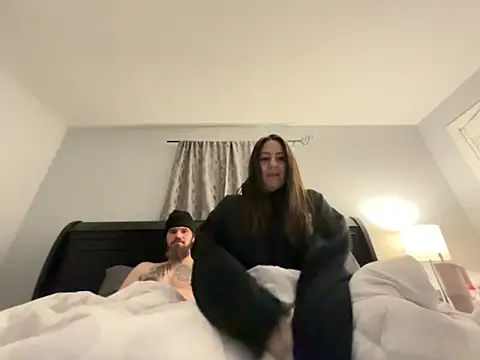 Snapshot of fun_couple_cum chatting on February 22, 2026, 4:59 am fun couple cum online show from February 22, 2026, 4:59 am