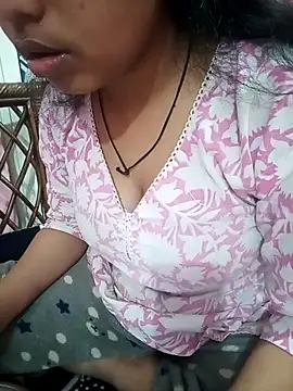 Snapshot of Anaya000 chatting on February 25, 2026, 5:35 pm Anaya000 online show from February 25, 2026, 5:35 pm