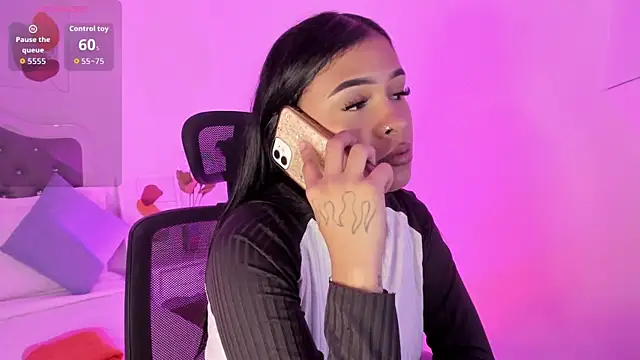 Snapshot of Aisha_Haddad chatting on February 13, 2026, 2:28 pm Aisha Haddad online show from February 13, 2026, 2:28 pm