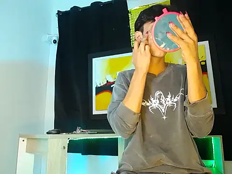 jullian ricci online show from March 20, 2026, 7:26 pm