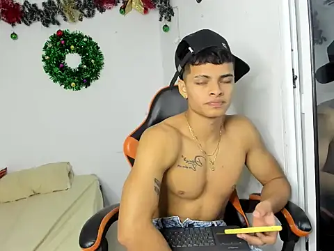 Snapshot of RYAN_MYEARZ__ chatting on February 12, 2026, 12:16 pm RYAN MYEARZ online show from February 12, 2026, 12:16 pm