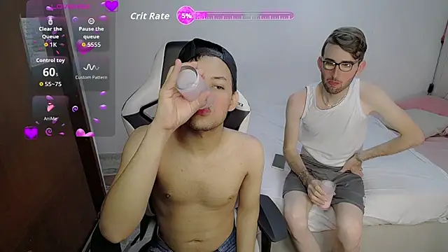 Snapshot of Top_and_bottom chatting on February 26, 2026, 8:20 pm Top and bottom online show from February 26, 2026, 8:20 pm