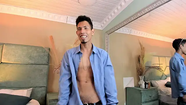 NoaahTylor online show from July 17, 2026, 3:59 am