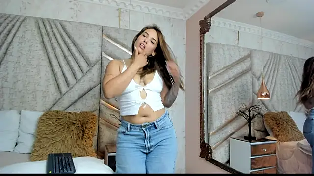 EmiilyMoss online show from February 28, 2026, 10:42 pm