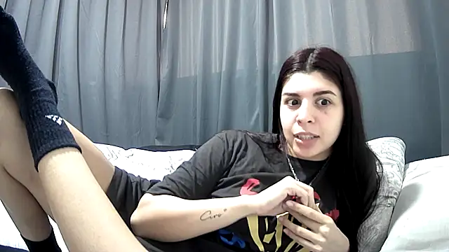 violetazein7 online show from May 23, 2026, 8:19 pm