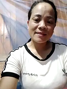molly-xx online show from July 1, 2026, 7:36 pm