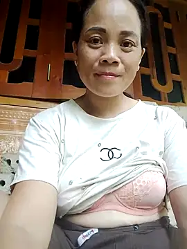 molly-xx online show from July 10, 2026, 5:18 am