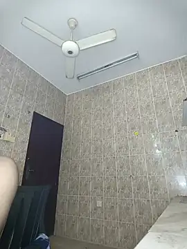 Snapshot of MalluMangos143 chatting on March 3, 2026, 5:58 am MalluMangos143 online show from March 3, 2026, 5:58 am